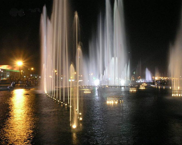 How To Choose A Good Outdoor Musical Fountain Supplier