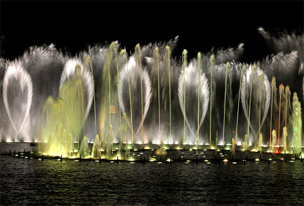 Music Fountain In West Lake