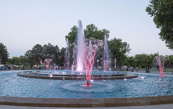 Running Spring Musical Fountain