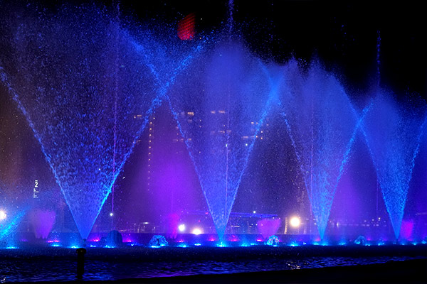 Why does the music fountain dance with the music